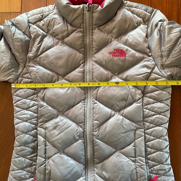 The North Face Quilted puffer coat 550 denier girls L(14/16) silver pink - Picture 6 of 10